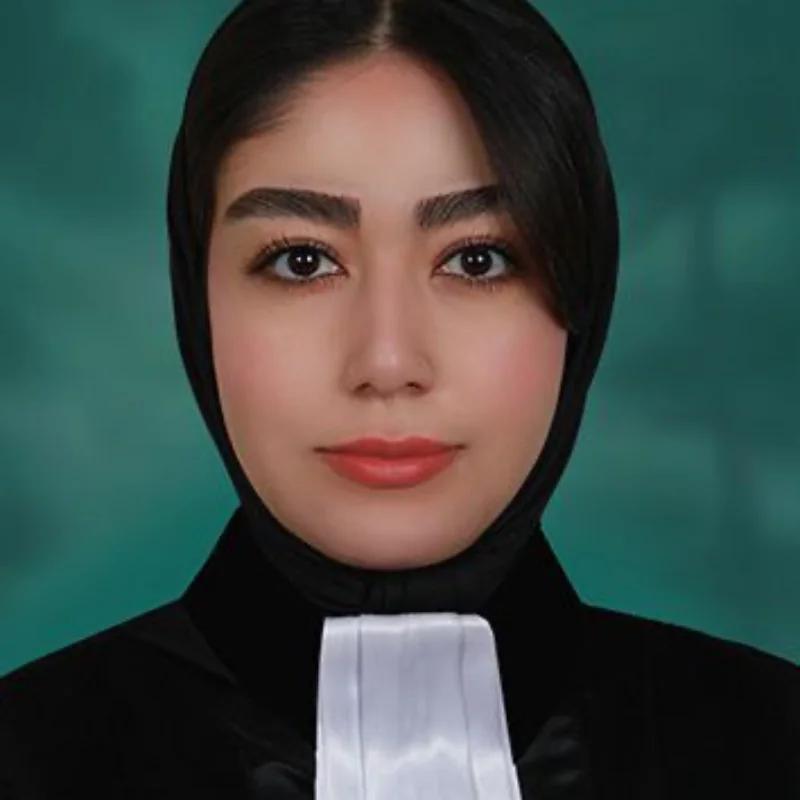 نیلوفر علی اکبری